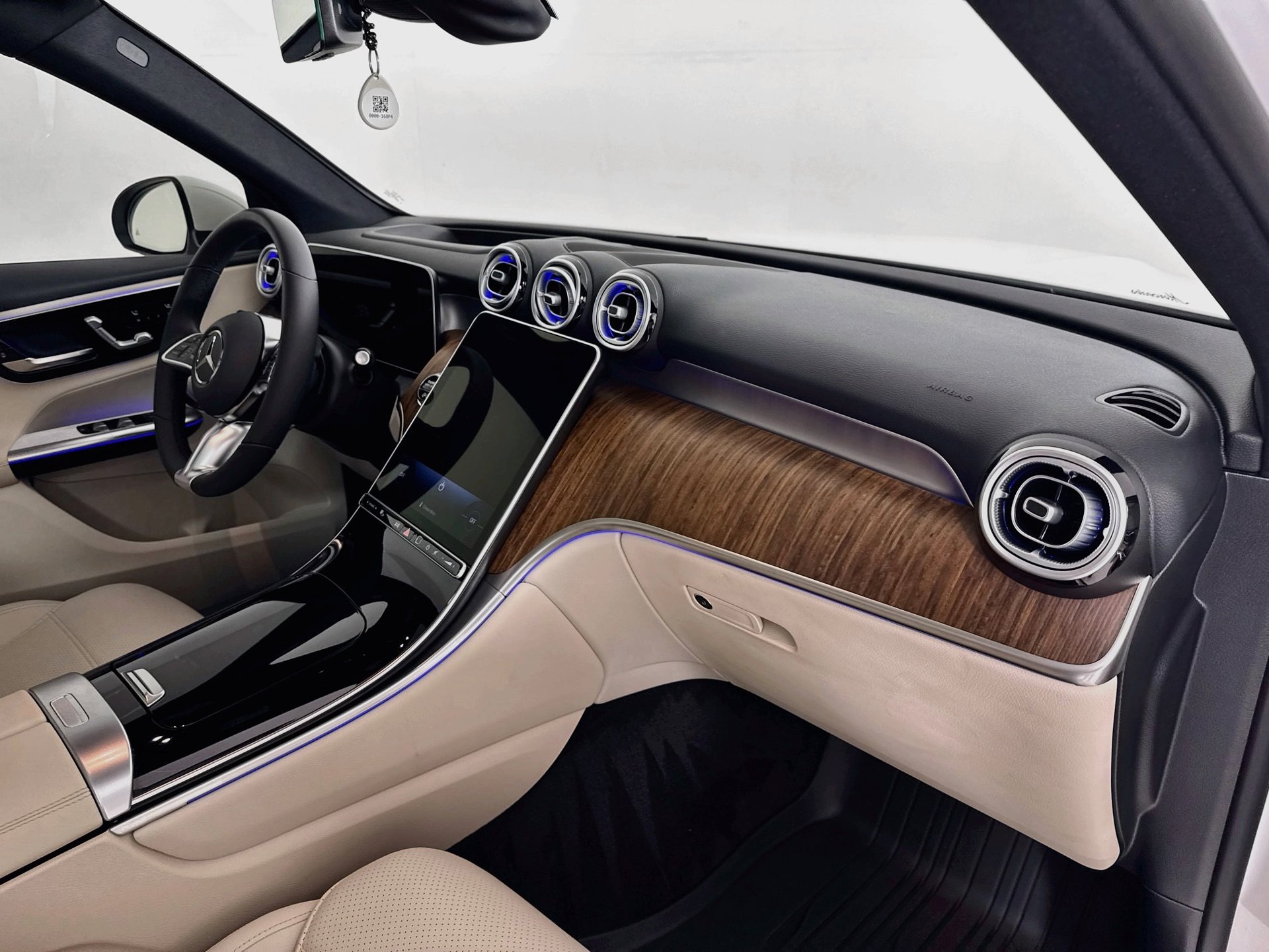 Certified 2026 Mercedes-Benz GLC 300 image 31