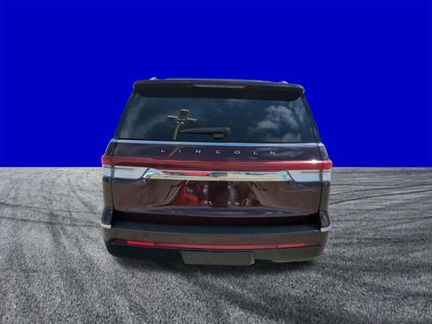 Used 2023 Lincoln Navigator L Reserve image 5
