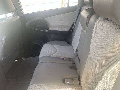 Used 2014 Toyota RAV4 EV FWD image 6