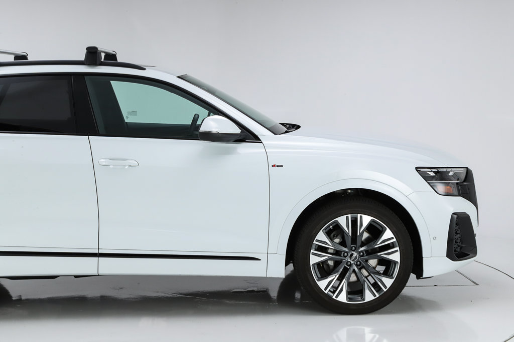 Used 2026 Audi Q8 Premium Plus AWD/4WD image 16