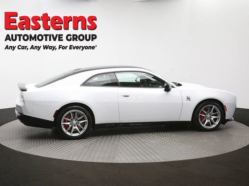 Used 2024 Dodge Charger Daytona Scat Pack w/ Plus Group AWD/4WD image 45