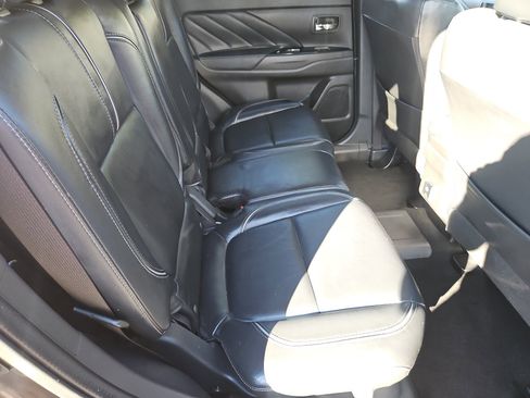 Used 2018 Mitsubishi Outlander GT image 20