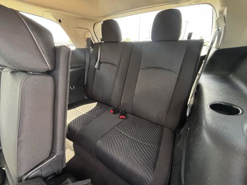 Used 2016 Dodge Journey SE w/ Flexible Seating Group FWD image 18