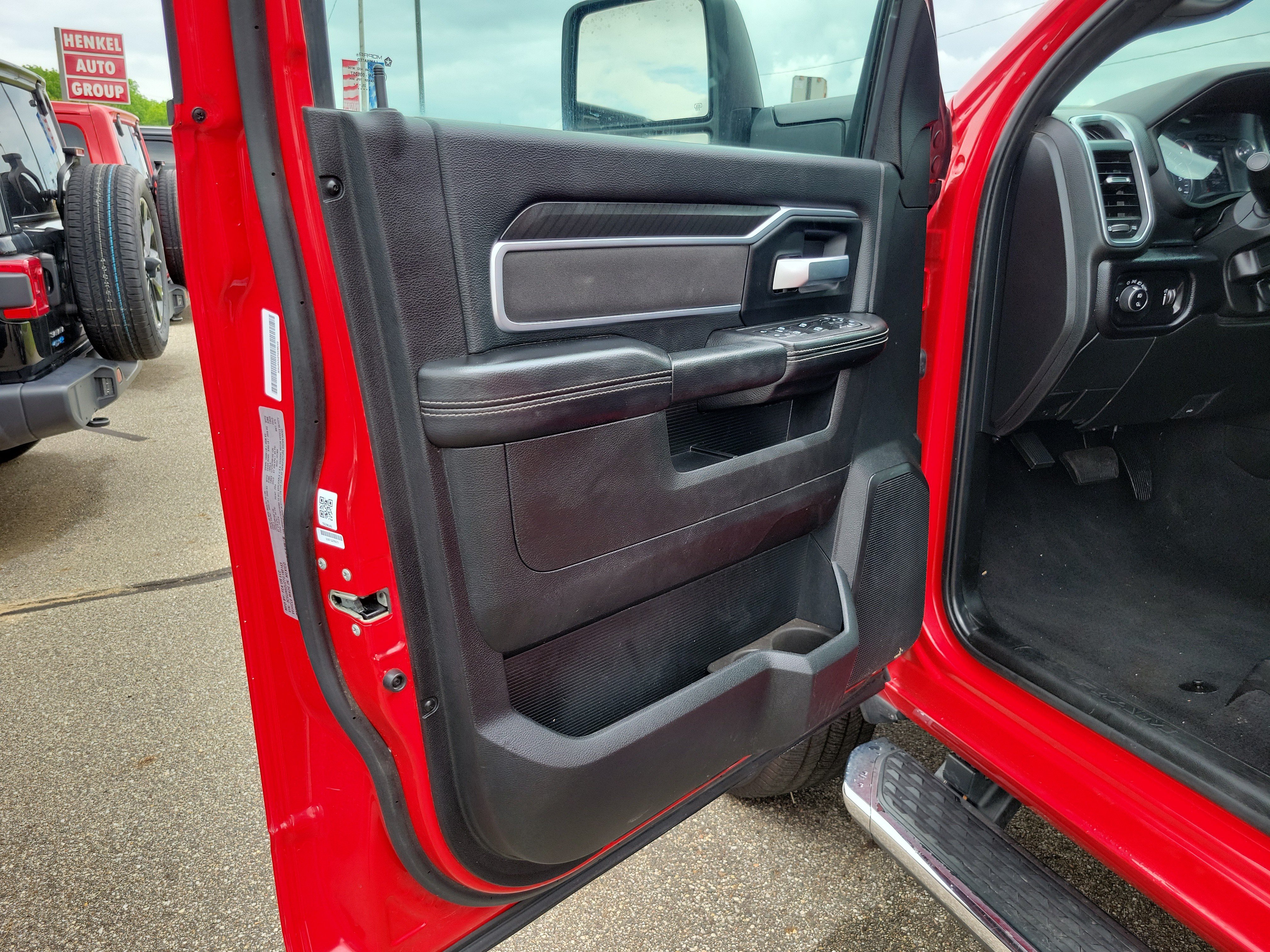 Used 2026 RAM 2500 Big Horn AWD/4WD image 6