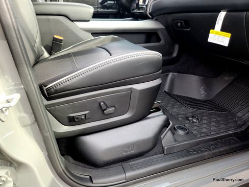 New 2026 RAM 3500 Laramie w/ Night Edition AWD/4WD image 43