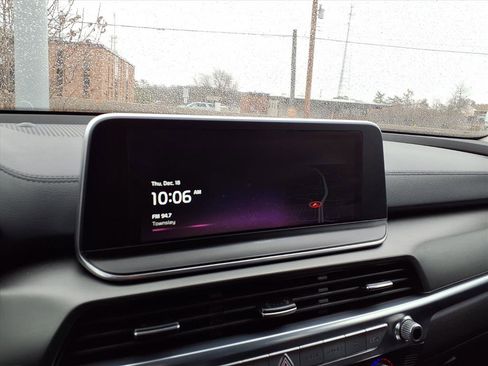 Used 2022 Kia Telluride LX image 11