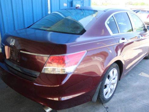 Used 2010 Honda Accord EX-L image 3