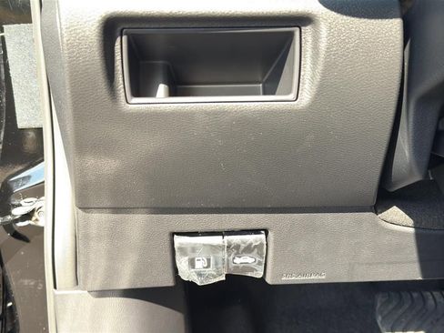 New 2025 Nissan Versa SV image 21