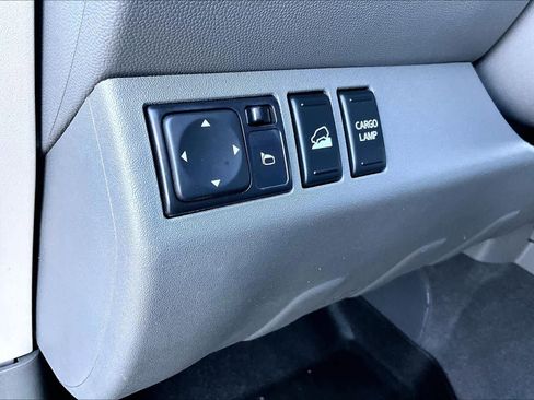 Used 2021 Nissan Frontier SV w/ Midnight Edition Floor Mats AWD/4WD image 32