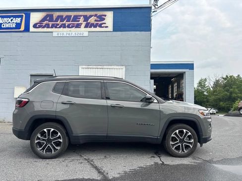 Used 2022 Jeep Compass Limited AWD/4WD image 6