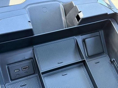 Used 2023 Chevrolet Silverado 1500 ZR2 w/ Technology Package image 32