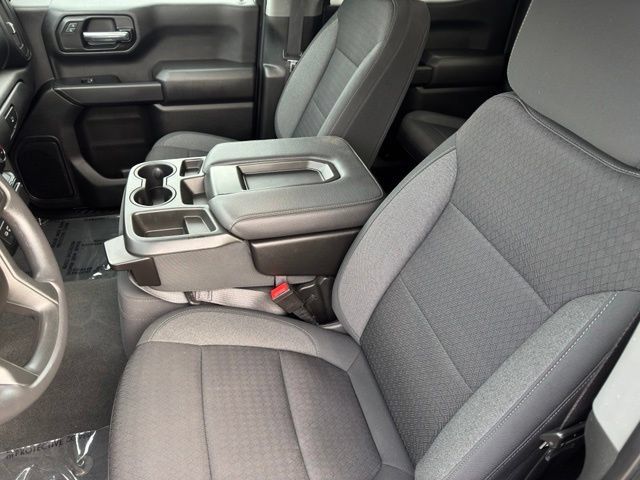 Used 2022 Chevrolet Silverado 1500 Custom Trail Boss AWD/4WD image 6