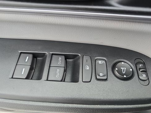 Used 2017 Honda CR-V EX-L image 28