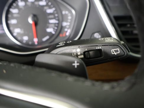 Used 2023 Audi Q5 2.0T Premium image 30