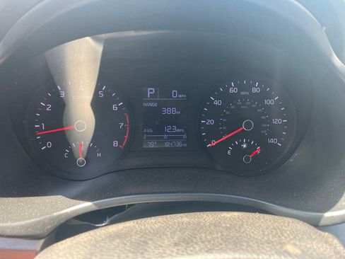 Used 2019 Kia Rio S FWD image 4