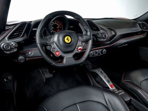Used 2017 Ferrari 488 GTB image 5