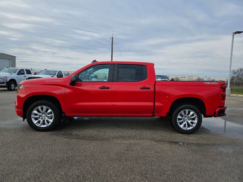 Used 2024 Chevrolet Silverado 1500 Custom image 6