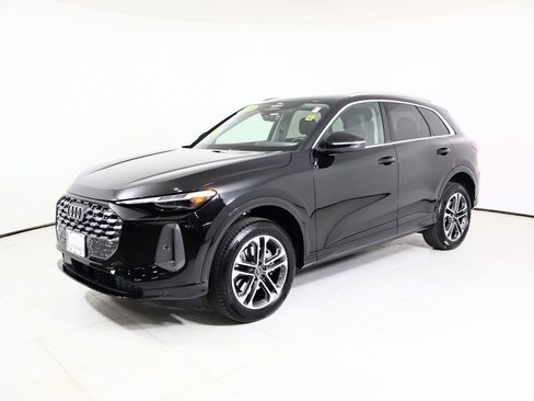 Used 2025 Audi Q5 Premium Plus w/ Premium Plus image 12