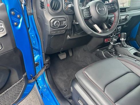 Used 2026 Jeep Wrangler Unlimited Rubicon 392 w/ Quick Order Package 27X Moab AWD/4WD image 16
