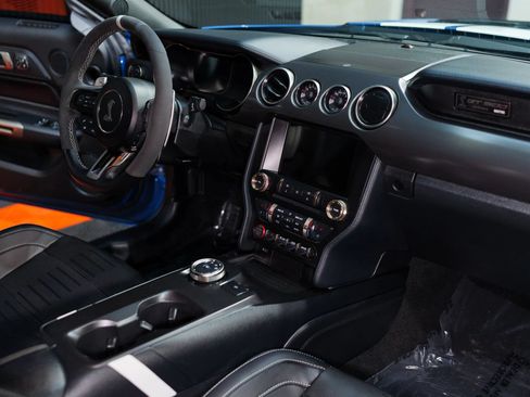 Used 2021 Ford Mustang Shelby GT500 w/ Technology Package RWD image 33