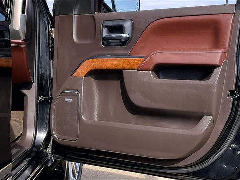 Used 2016 Chevrolet Silverado 1500 High Country w/ High Country Premium Package image 22