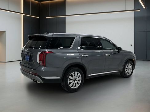 Certified 2024 Hyundai Palisade SEL FWD image 7