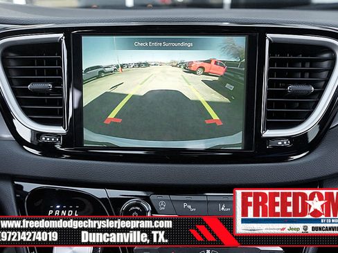 New 2025 Chrysler Voyager LX image 21