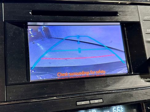 Used 2014 Toyota Avalon XLE image 5