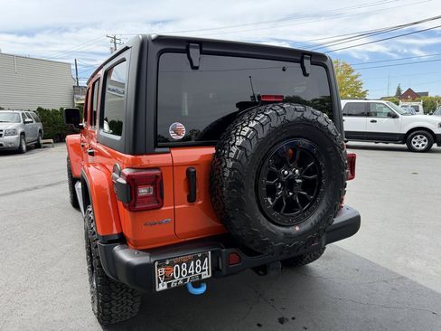 Used 2023 Jeep Wrangler Unlimited Rubicon 4xe AWD/4WD image 10