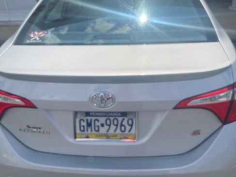 Used 2015 Toyota Corolla S FWD image 5