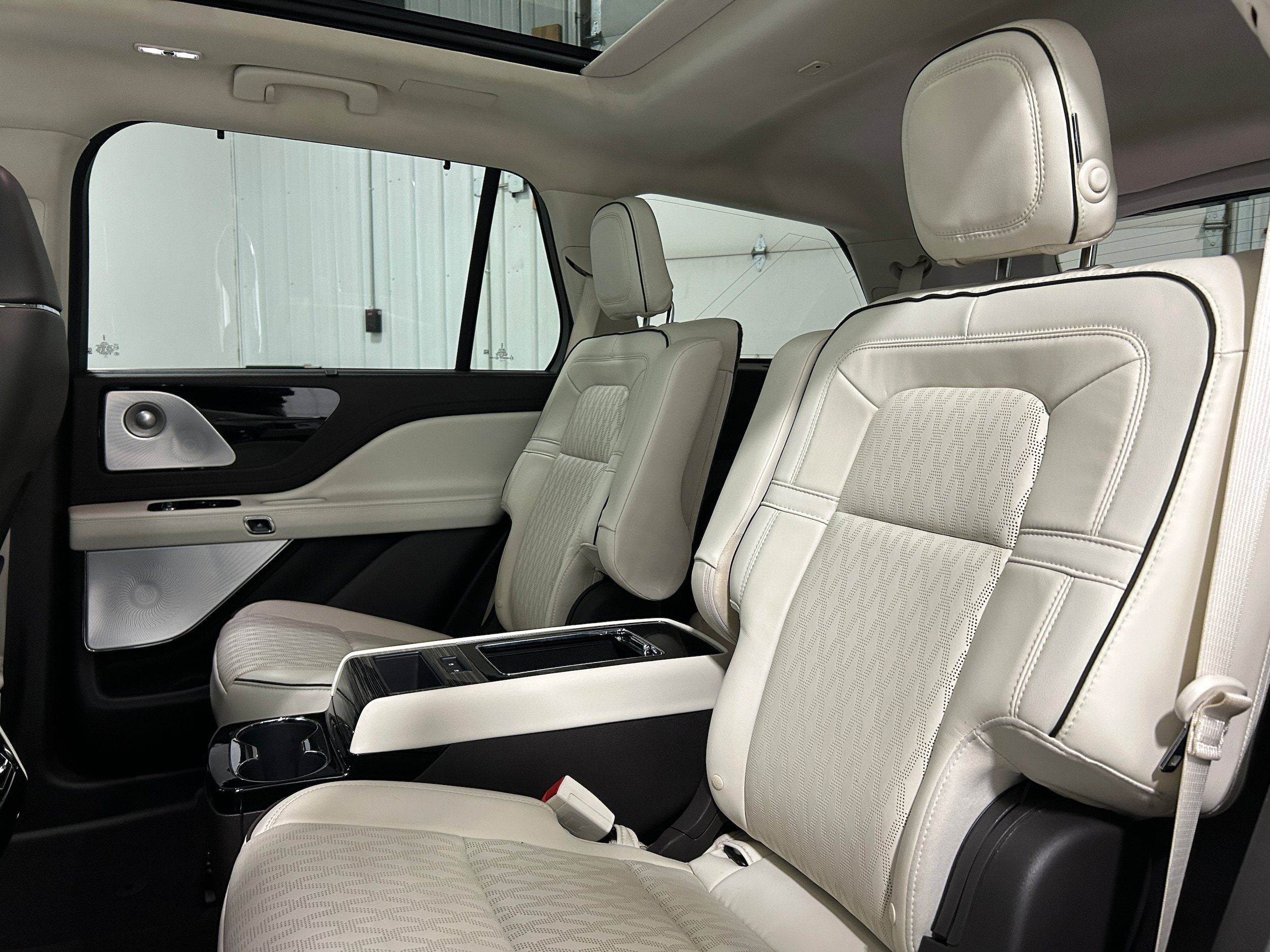 Used 2020 Lincoln Aviator Black Label w/ Dynamic Handling Package AWD/4WD image 30