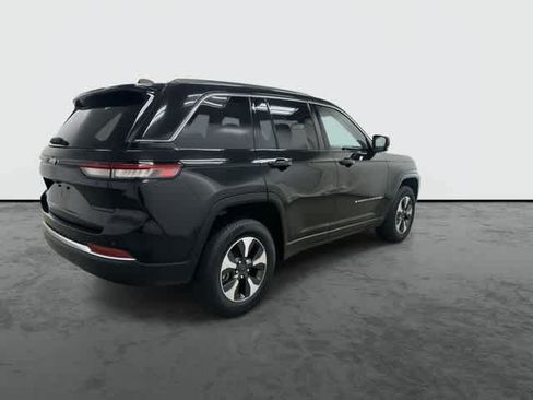 Used 2024 Jeep Grand Cherokee Limited 4xe AWD/4WD image 4