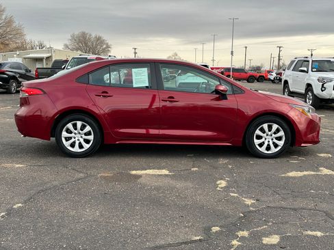 Used 2024 Toyota Corolla LE image 7