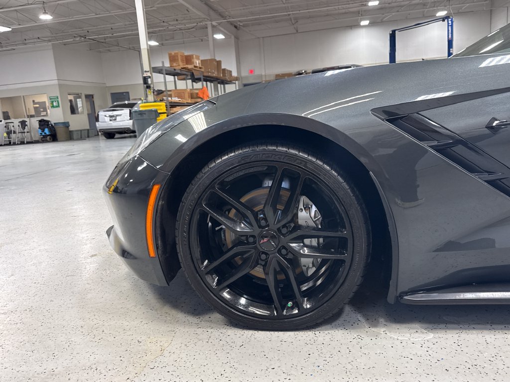 Used 2019 Chevrolet Corvette Stingray Coupe w/ 1LT RWD image 30