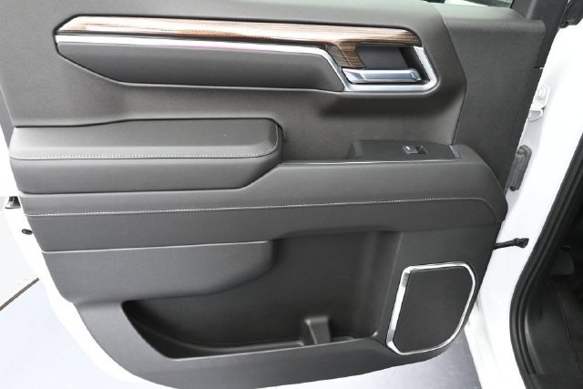 Used 2022 Chevrolet Silverado 1500 LT AWD/4WD image 29