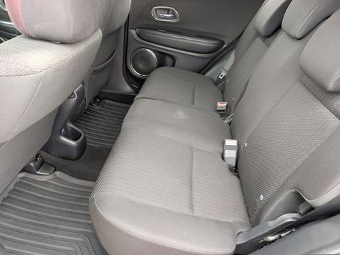 Used 2018 Honda HR-V EX image 19