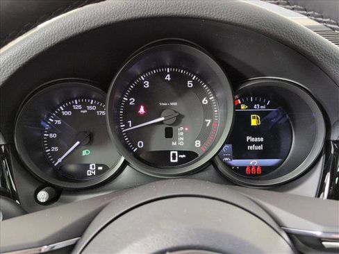 New 2026 Porsche Macan image 11