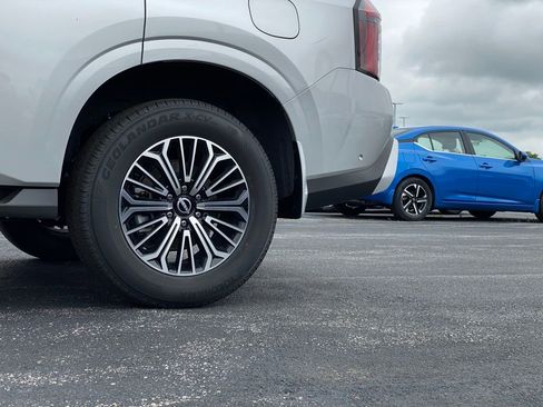 New 2025 Nissan Armada SL w/ Captain's Chari Seat Package image 42