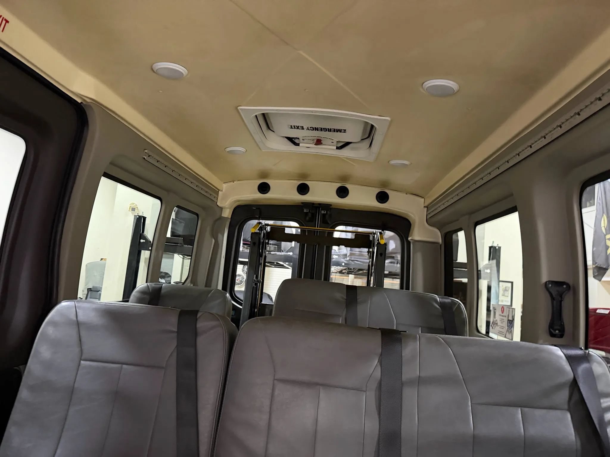 Used 2015 Ford Transit 250 148 Medium Roof RWD image 39