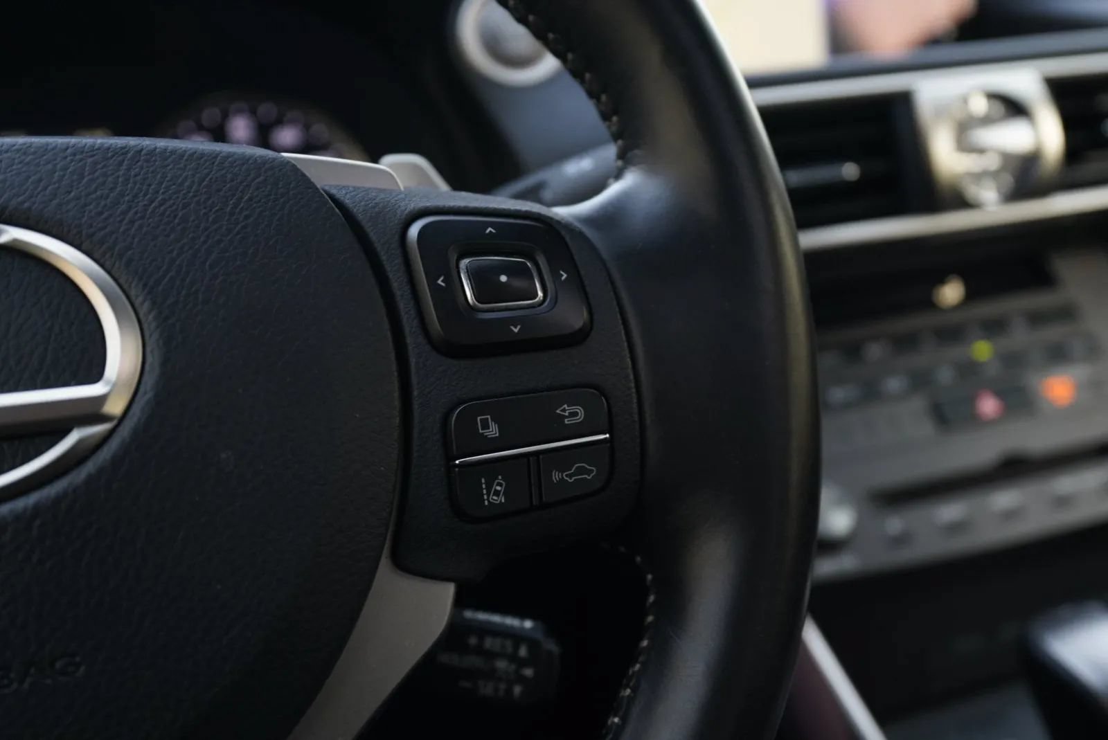 Used 2019 Lexus IS 300 AWD w/ Navigation Package image 55