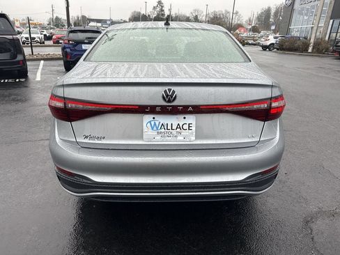 New 2026 Volkswagen Jetta SE FWD image 5