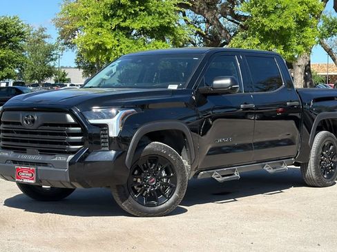 Used 2023 Toyota Tundra SR5 w/ SR5 Convenience Package image 41