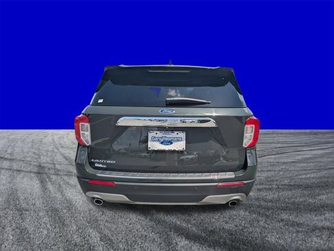 Certified 2024 Ford Explorer Limited w/ Limited Technology Package RWD image 4