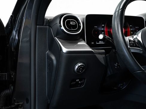 Used 2023 Mercedes-Benz GLC 300 image 24