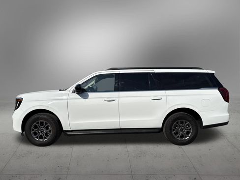 Used 2025 Ford Expedition Max Active RWD image 2