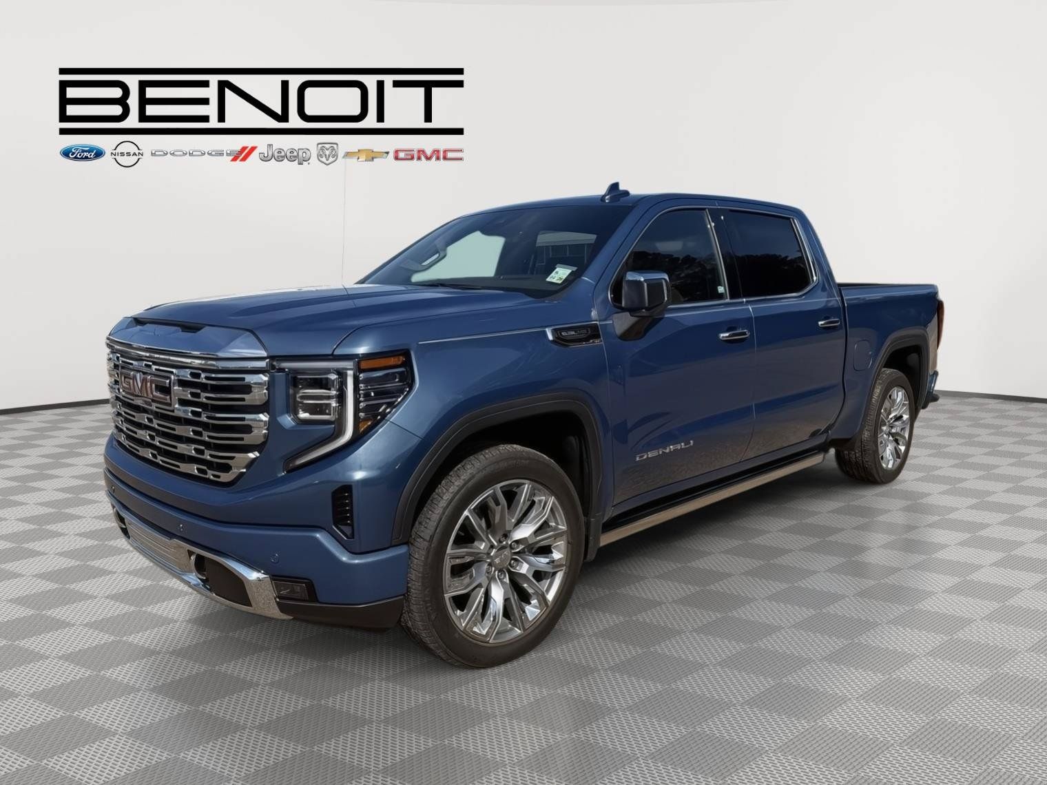 Used 2025 GMC Sierra 1500 Denali w/ Denali Reserve Package AWD/4WD image 8