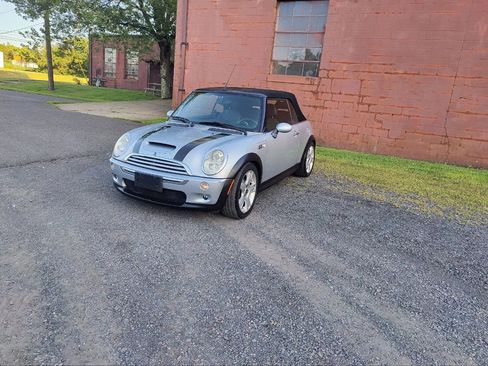 Used 2005 MINI Cooper S FWD image 2