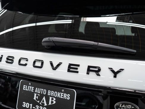 Used 2022 Land Rover Discovery Sport SE image 46