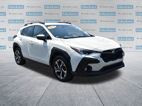 Used 2024 Subaru Crosstrek 2.0i Premium w/ Crosstrek Mirror Package AWD/4WD image 3
