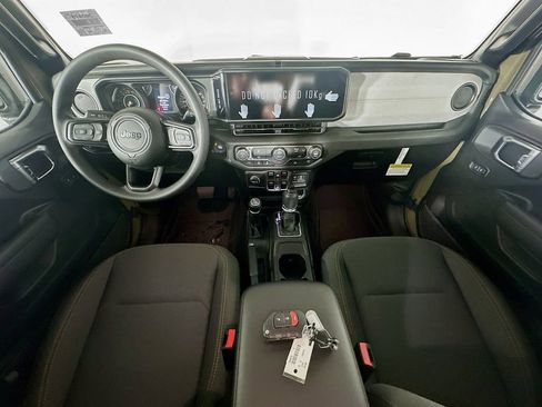 New 2026 Jeep Gladiator Sport image 9